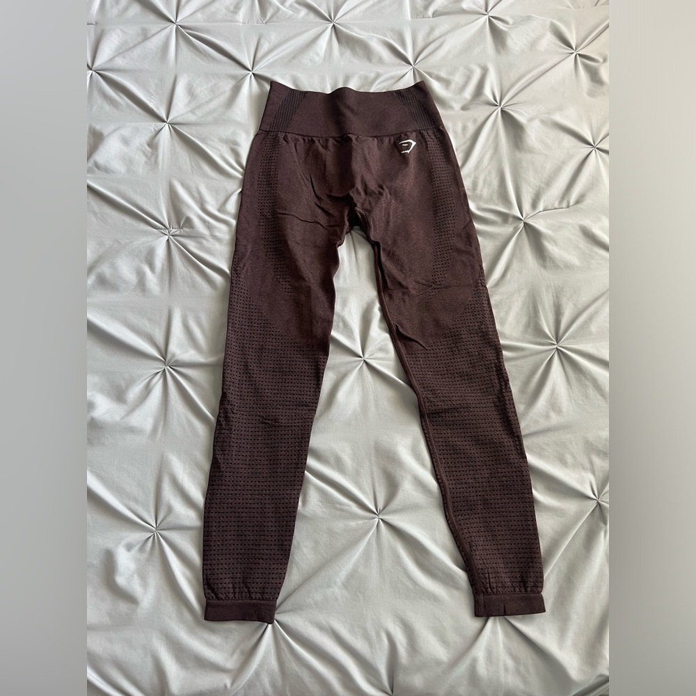 Gymshark brown leggings.